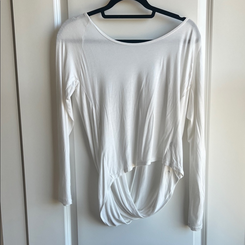 Zyia XS open back athletic top
